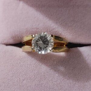Gold Tone Ring 18KT GE 8mm Round Clear Simulated Diamond Center Stone